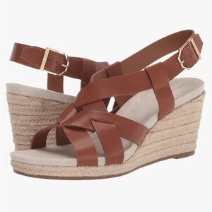 EUC Cole Haan Wedges Size 8.5